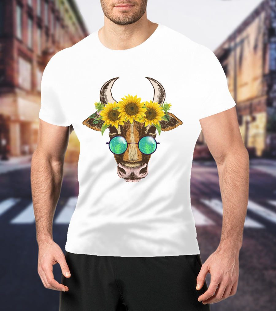 Cute Cow With Sunflower And Sunglasses Headpiece T-Shirt