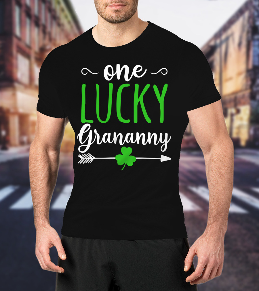 One Lucky Grananny Shamrock Arrow T-Shirt