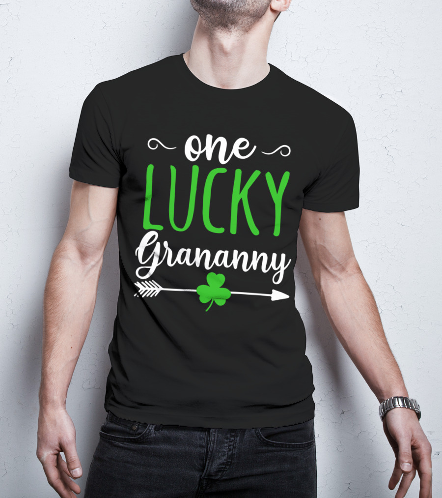 One Lucky Grananny Shamrock Arrow T-Shirt