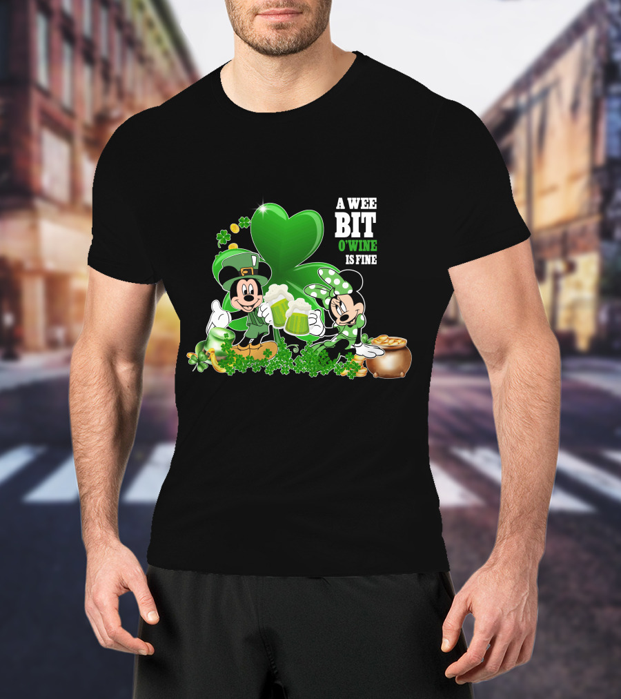 Mickey And Minnie A Wee Bit O'Wine Is Fine Patrick's Day T-Shirt