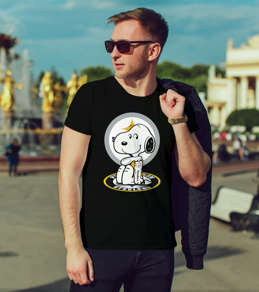 Snoopy Steelers Peanuts NFL Pittsburgh T-Shirt