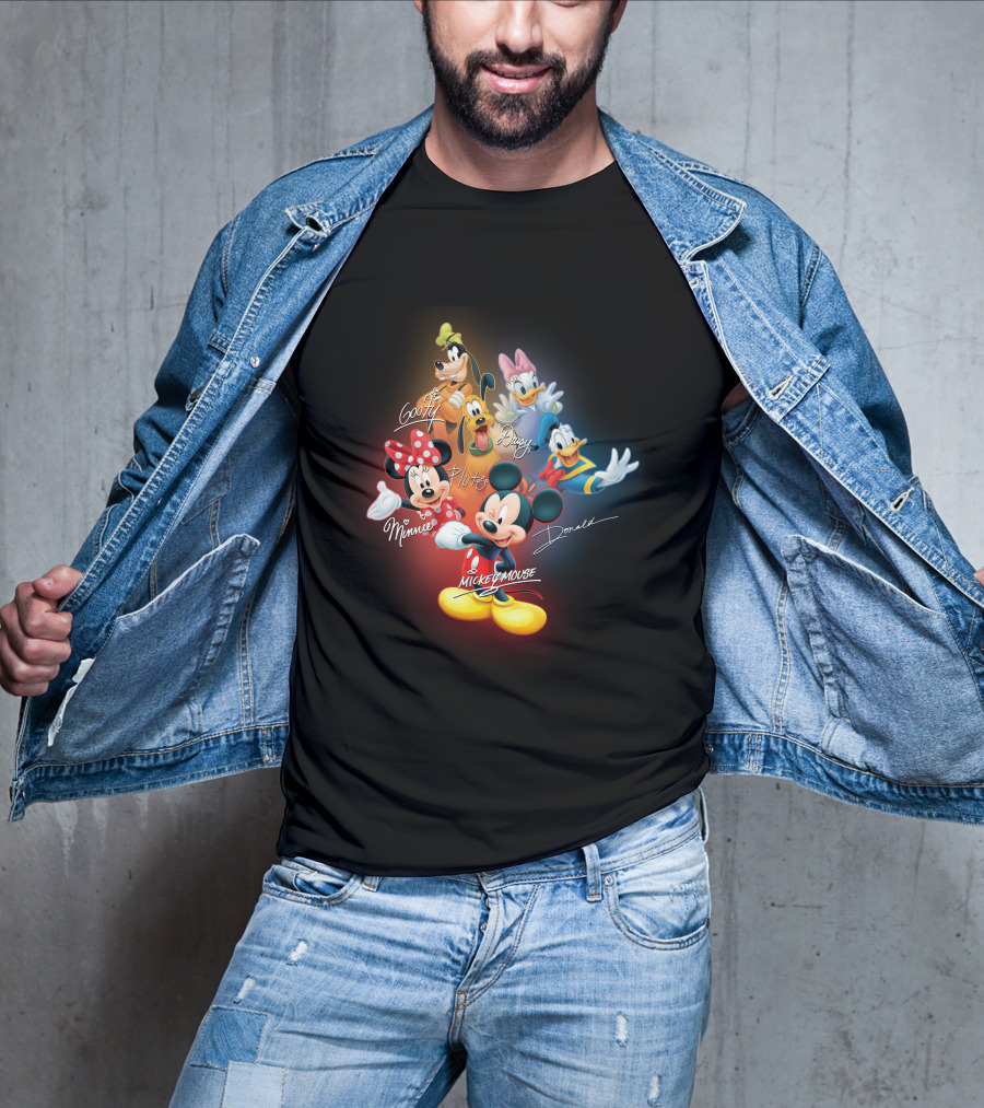 Mickey Mouse Minnie Pluto Goofy Daisy Donald Signatures T-Shirt
