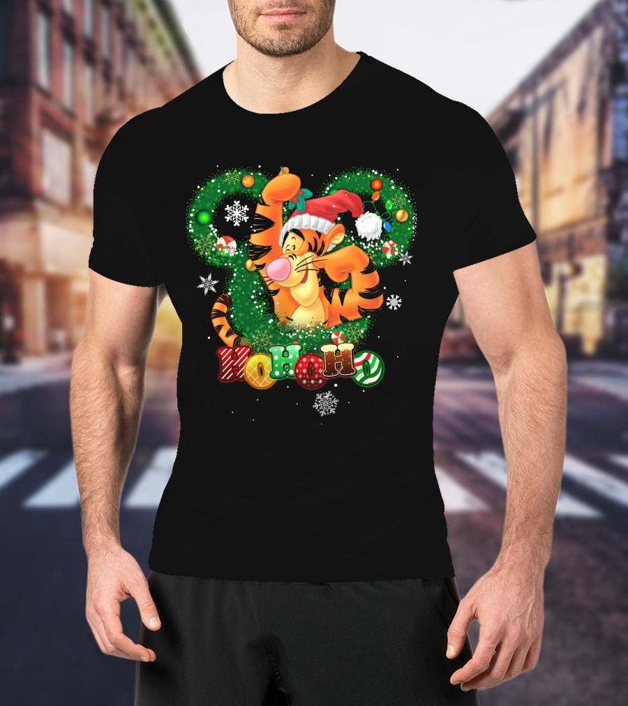 TG HHH Christmas Ho Ho Ho Tigger Santa Hat Snowflakes Holiday Wreath T-Shirt