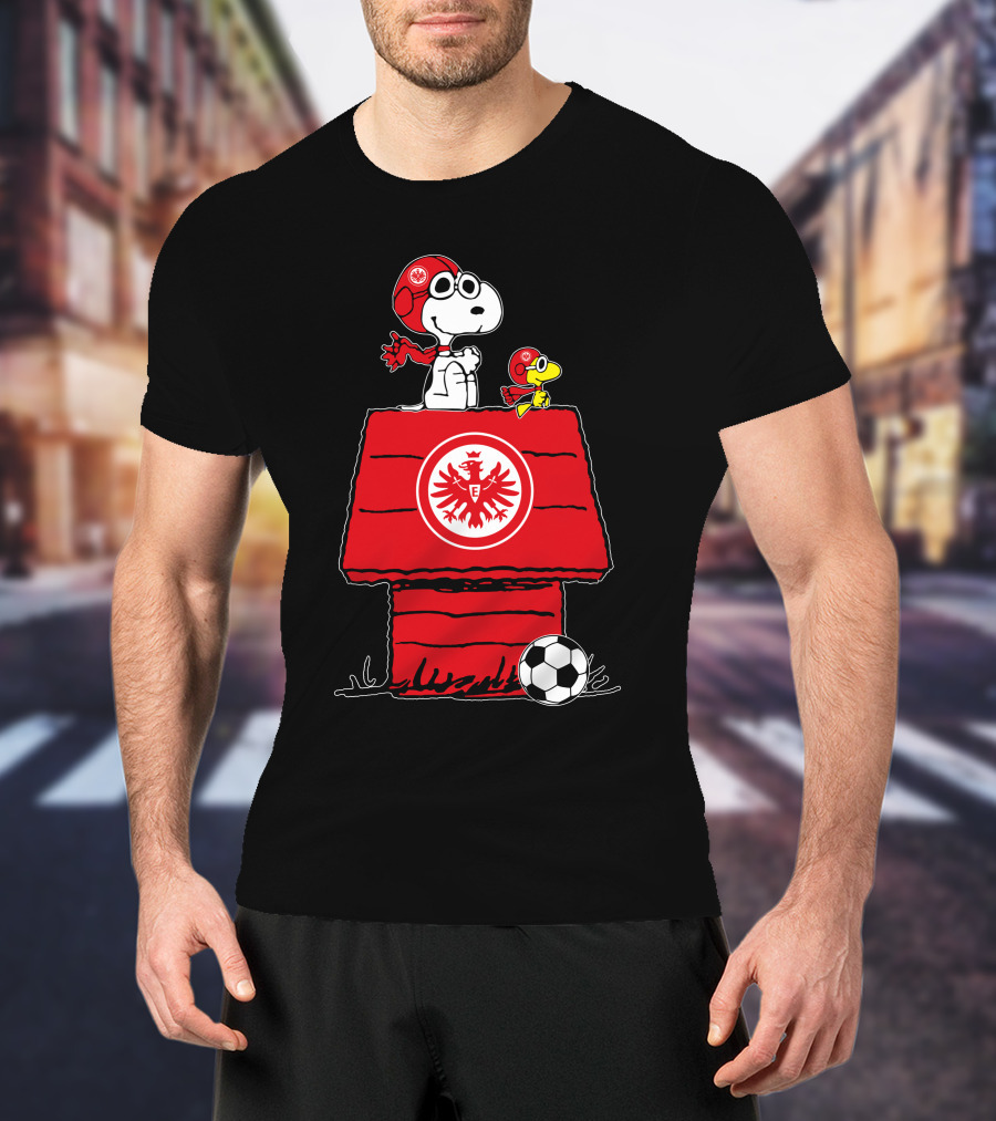 Eintracht Frankfurt Snoopy And Woodstock Football Fan T-Shirt
