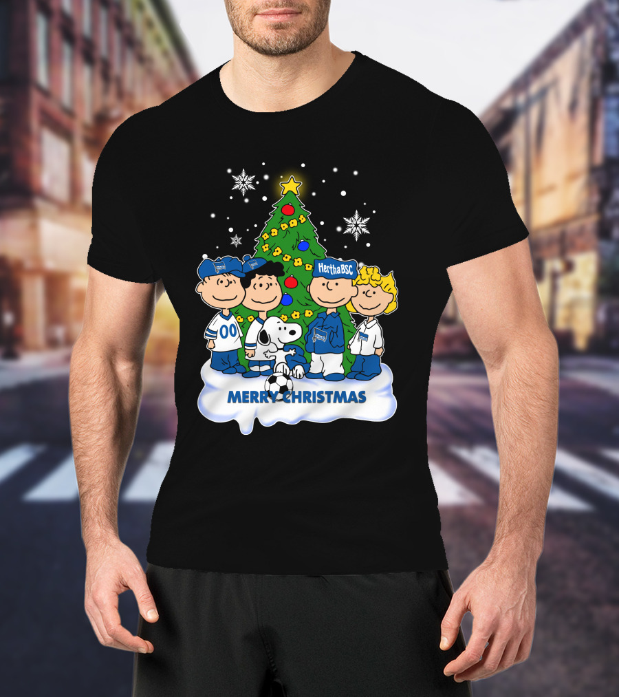 Hertha BSC Peanuts Merry Christmas Tree Scene T-Shirt