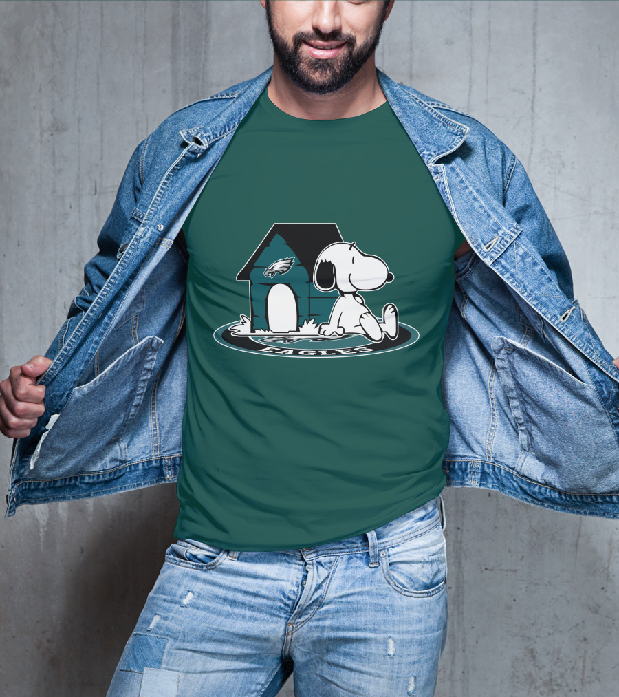 Philadelphia Eagles Snoopy Now And Forever Football Fan T-Shirt
