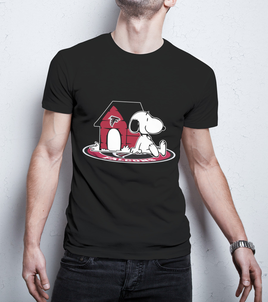 Atlanta Falcons Snoopy Doghouse Fan Forever T-Shirt
