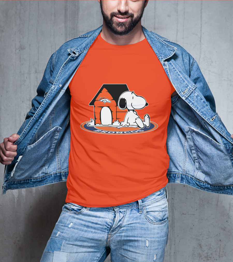Denver Broncos Snoopy Fan Forever T-Shirt