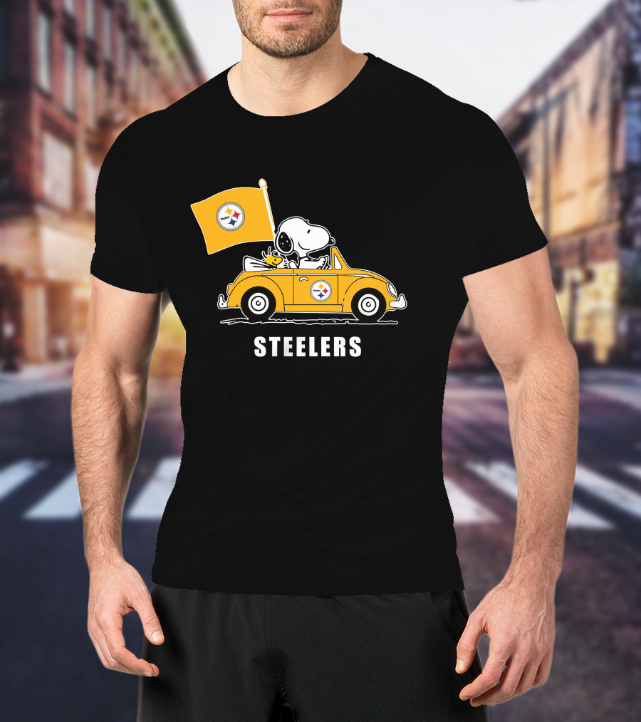 Pittsburgh Steelers Snoopy Driving Yellow Car With Flag T-Shirt