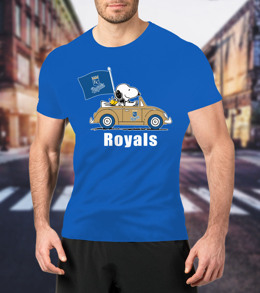 Royals Snoopy KC Royals Flag Peanuts Car T-Shirt