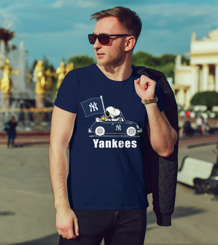 Yankees Snoopy Car New York Yankees Flag T-Shirt