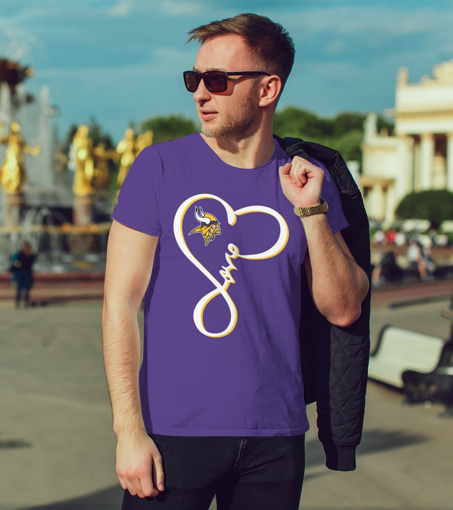 Love Minnesota Vikings Heart T-Shirt