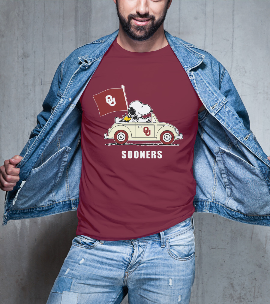 Snoopy Driving Oklahoma Sooners OU Flag Retro Car T-Shirt