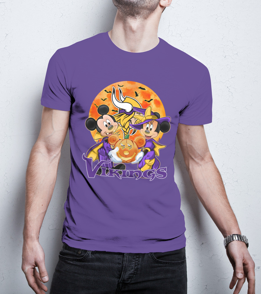 Vikings Halloween Mickey Mouse And Minnie Mouse Football Pumpkin T-Shirt