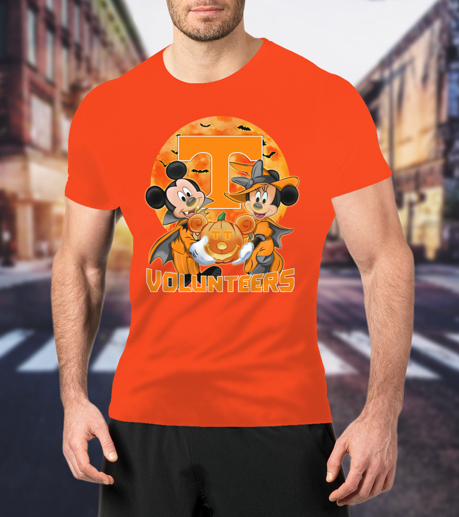 Tennessee Volunteers Mickey And Minnie Halloween Pumpkin T-Shirt