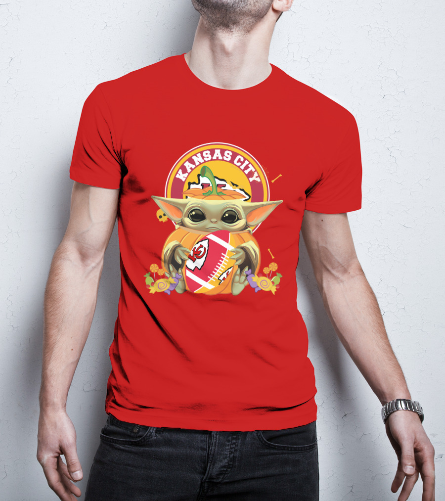 Halloween Pumpkin Baby Yoda Kansas City Chiefs Football Hug T-Shirt
