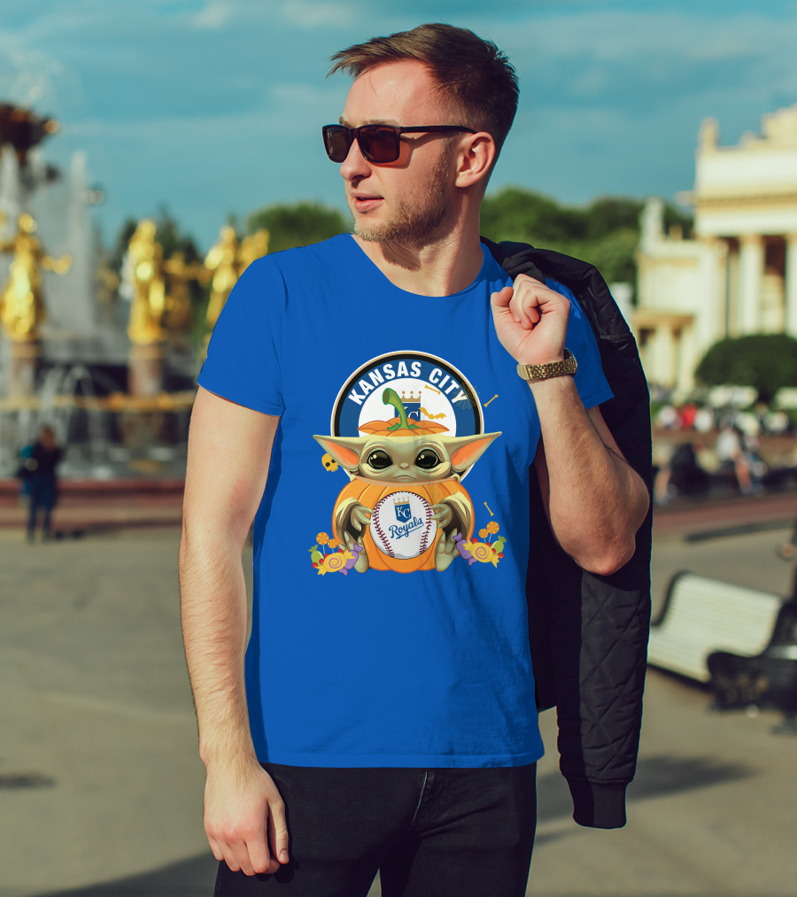 Halloween Pumpkin Baby Yoda Hug KC Royals Baseball T-Shirt