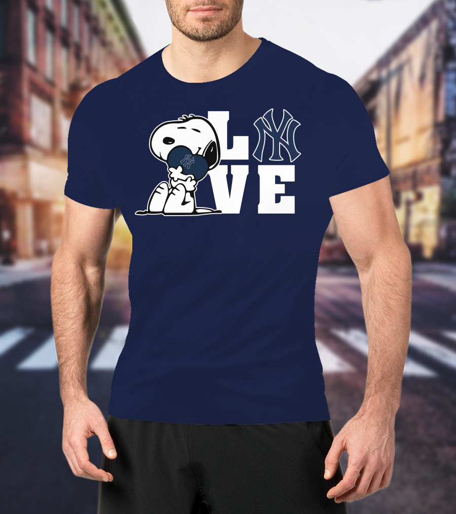 Snoopy Love New York Yankees Logo Mlb Peanuts Baseball Fan T-Shirt