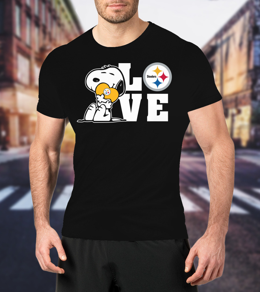 Snoopy Love Pittsburgh Steelers Football Fans T-Shirt