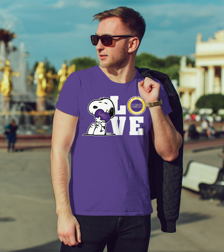 Snoopy Love LSU Tigers LSU T-Shirt