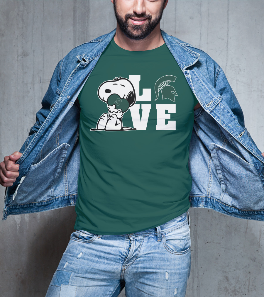 Snoopy Hugging Heart With Michigan State Spartans Helmet LOVE T-Shirt