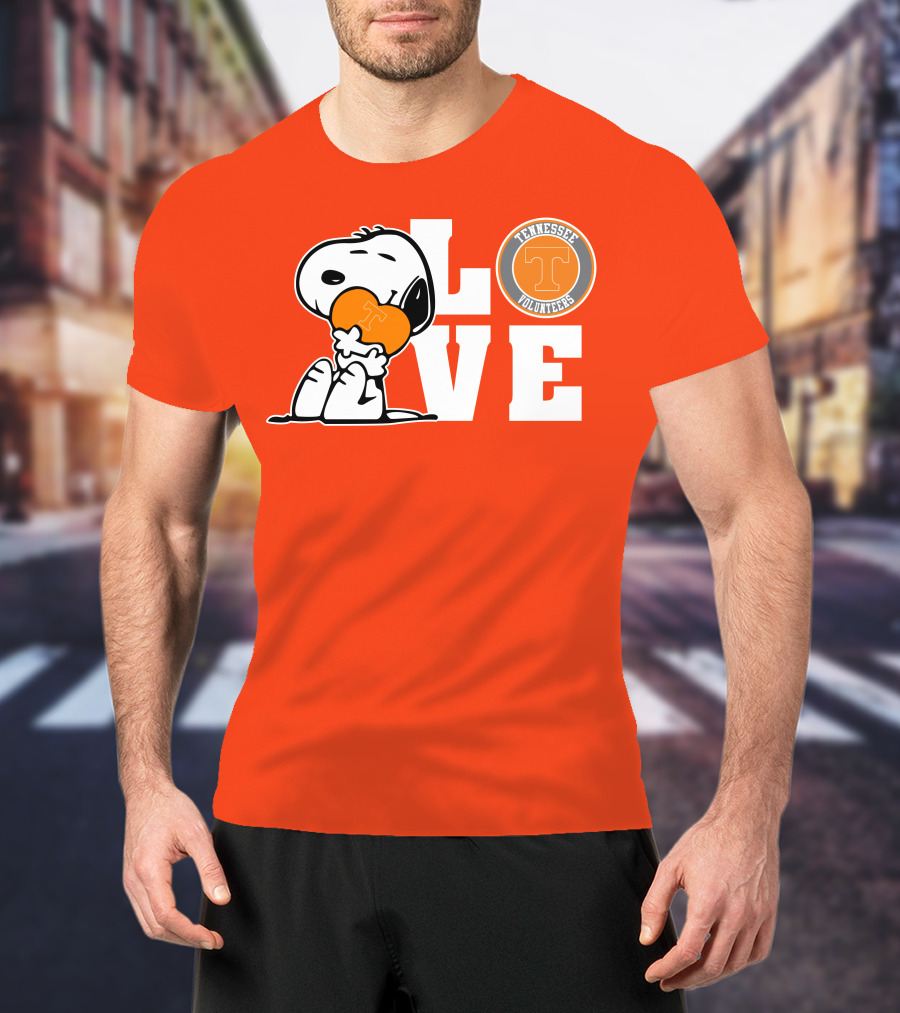 Snoopy Love Tennessee Volunteers Logo Peanuts Football Fan T-Shirt