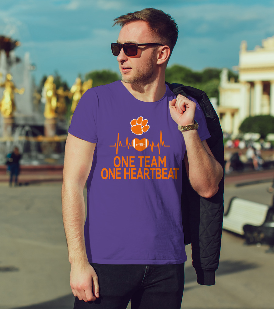 Clemson Tigers One Team One Heartbeat Football Paw Print Heartbeat T-Shirt