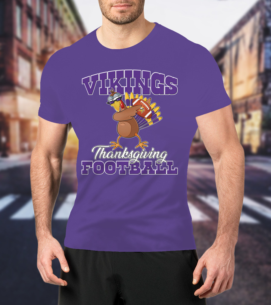 Vikings Thanksgiving Football Turkey Holding Minnesota Logo Ball T-Shirt
