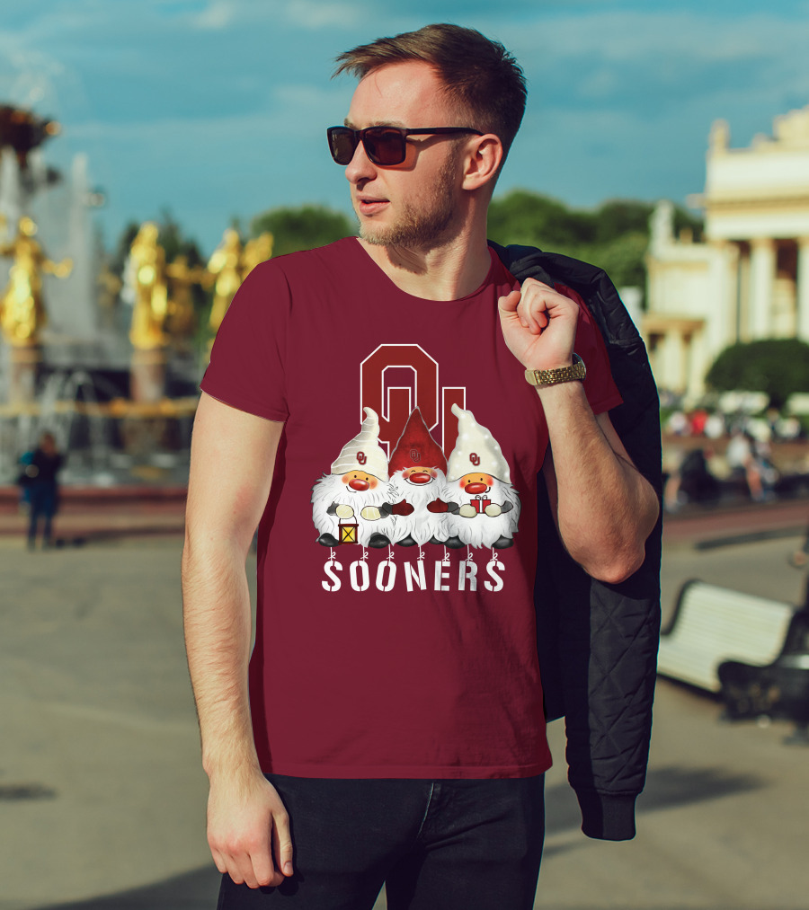 Oklahoma Sooners Christmas Gnomes Happy Holidays T-Shirt