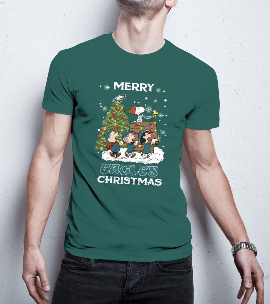 Merry Eagles Christmas Philadelphia Peanuts Christmas Tree Snoopy Woodstock T-Shirt