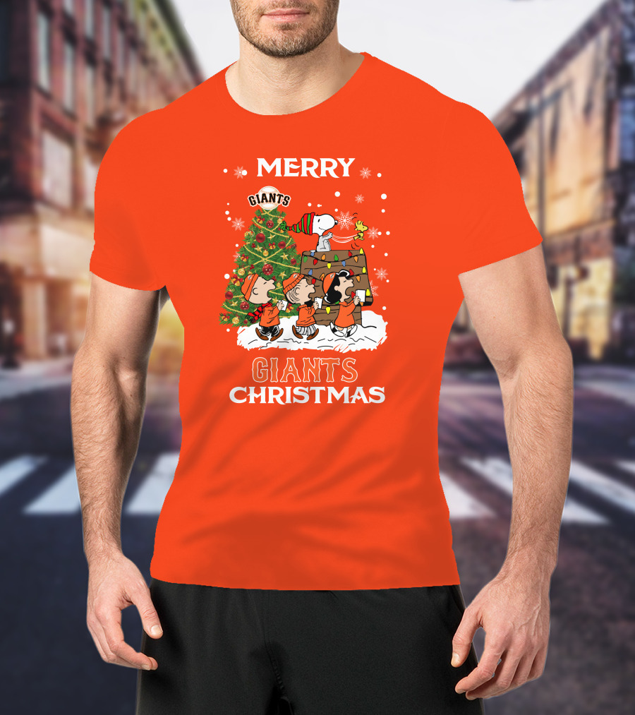 Merry Christmas San Francisco Giants Peanuts Tree T-Shirt