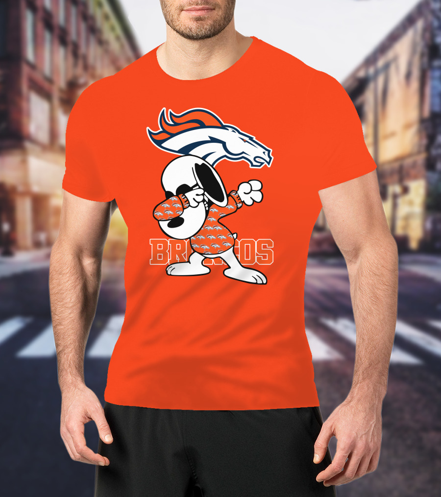Denver Broncos Snoopy Dabbing Broncos T-Shirt