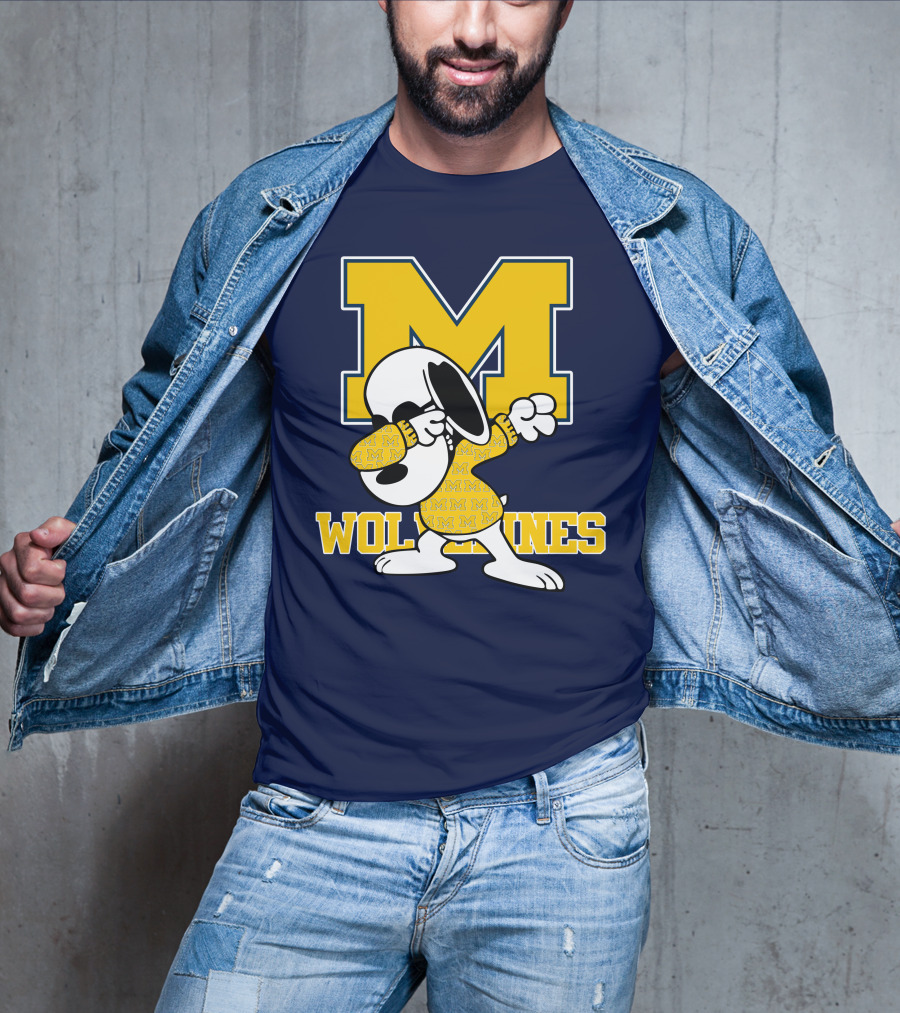 Michigan Wolverines Snoopy Dab With Block M T-Shirt