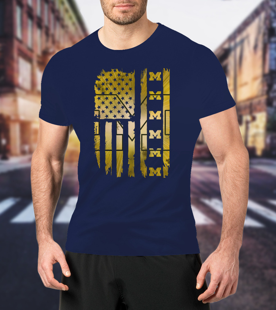 Michigan Wolverines M American Flag T-Shirt
