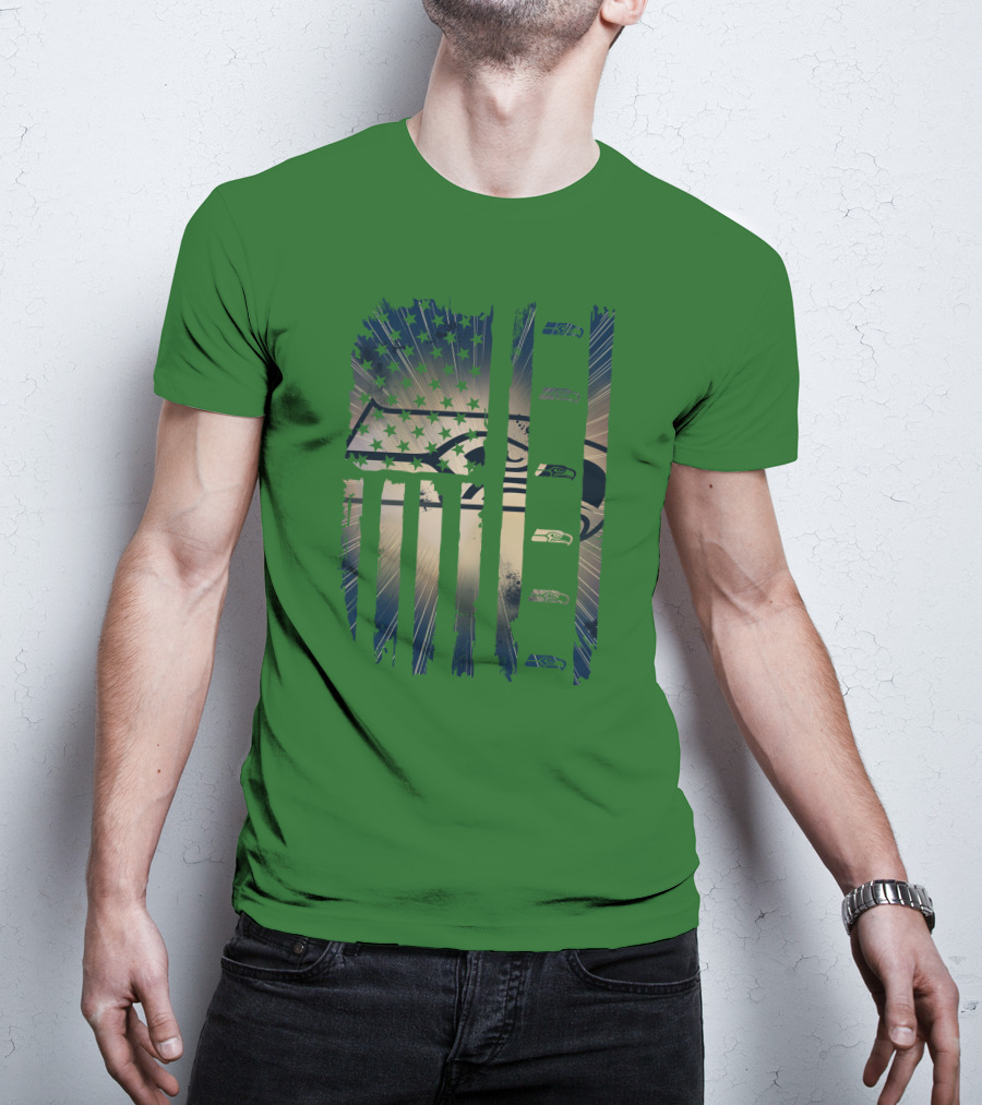 Seattle Seahawks American Flag Distressed Vintage T-Shirt