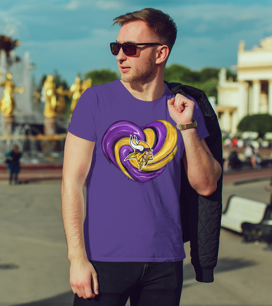 Minnesota Vikings Heart Swirl Viking Helmet T-Shirt