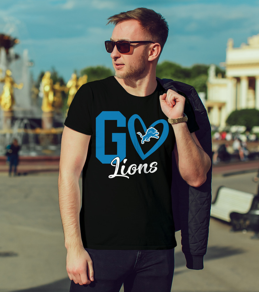 Go Lions Heart Detroit Lions T-Shirt