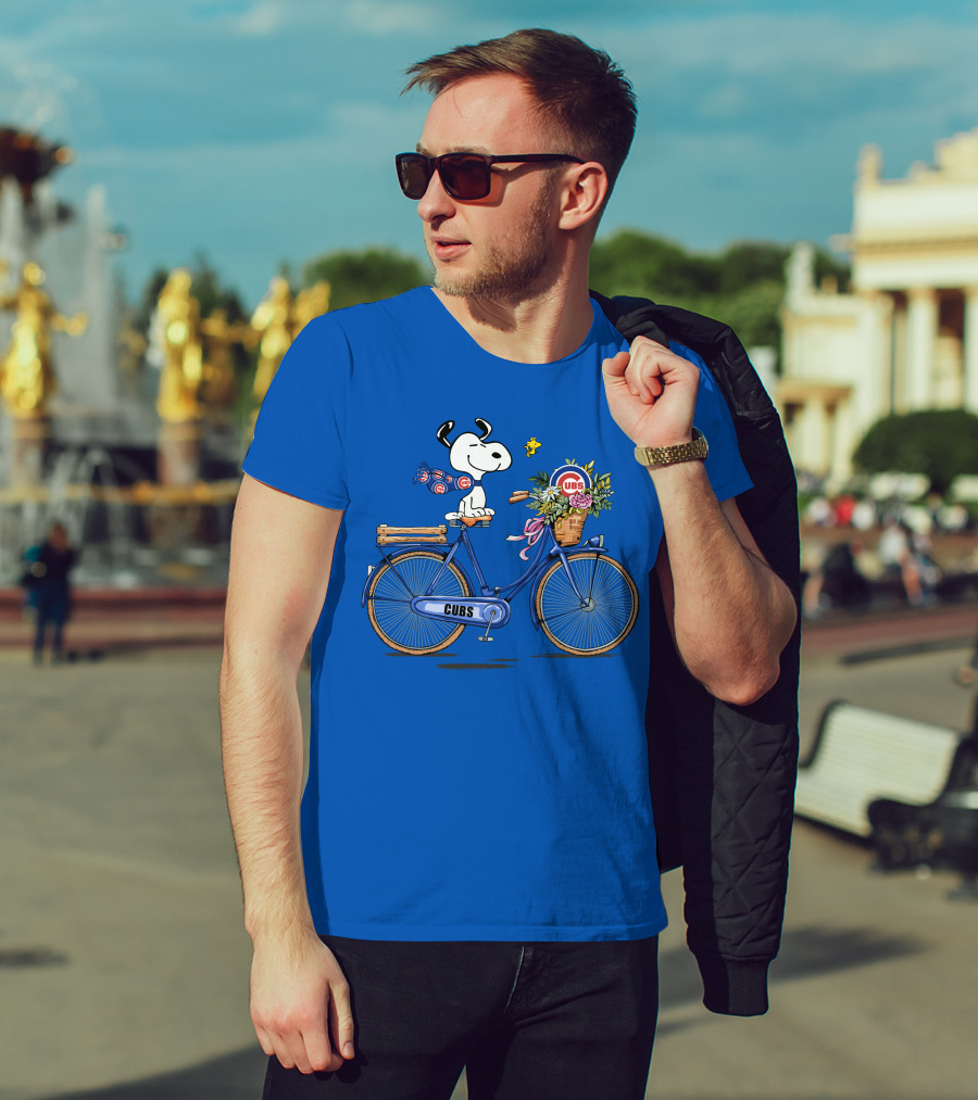 Chicago Cubs Snoopy On Bicycle With Flowers And Woodstock T-Shirt