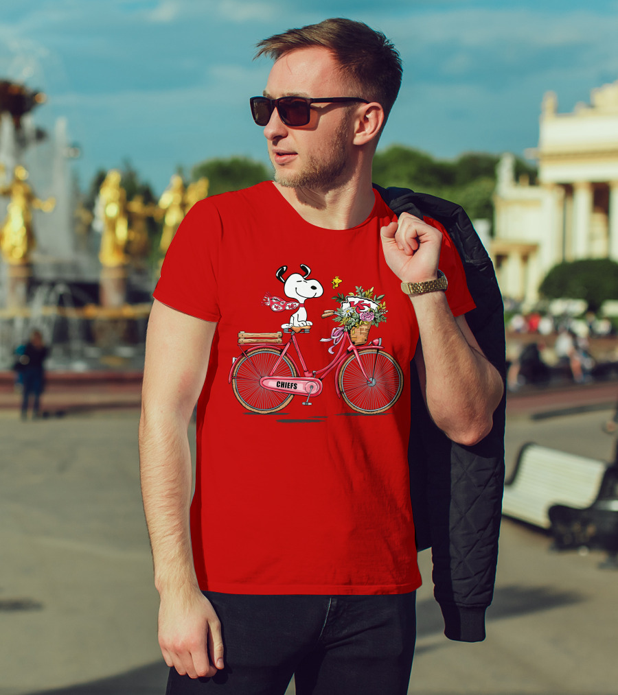 Kansas City Chiefs Snoopy Bicycle Flowers T-Shirt