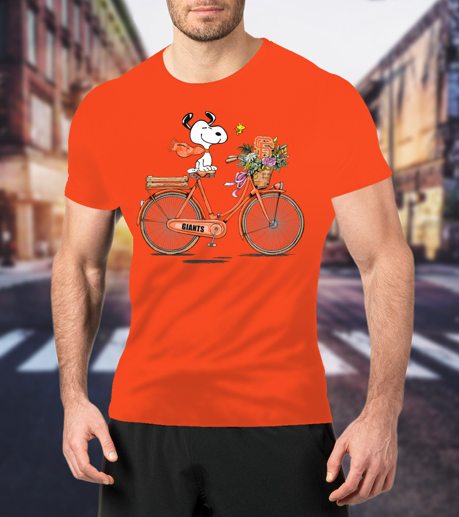San Francisco Giants Snoopy On Bicycle With Flowers T-Shirt