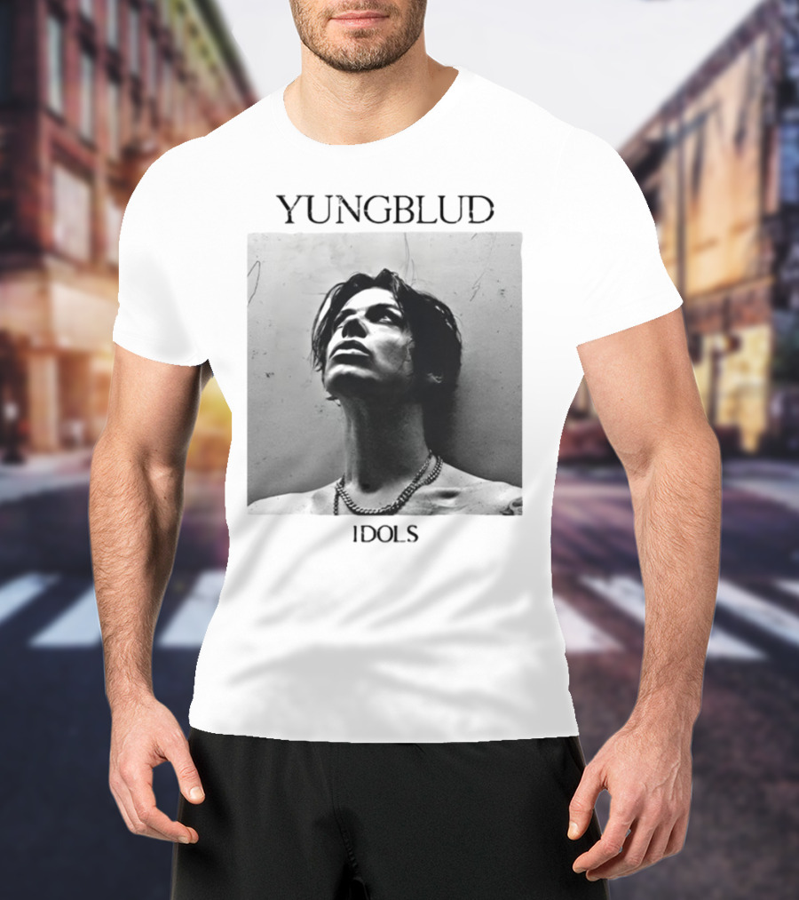 Yungblud Idols Black And White Portrait Chain Necklace T-Shirt