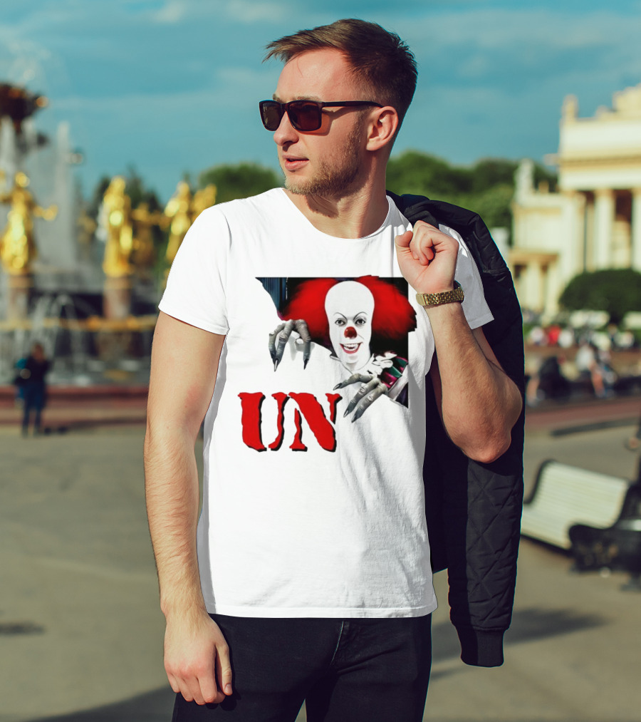 Pennywise The Dancing Clown Horror Movie Character UN T-Shirt