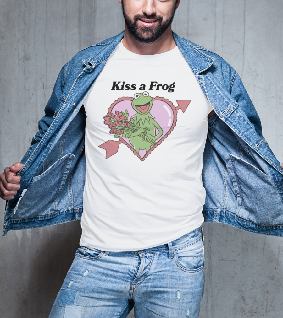 Kiss A Frog Heart Arrow Roses Kermit Valentine's Day T-Shirt