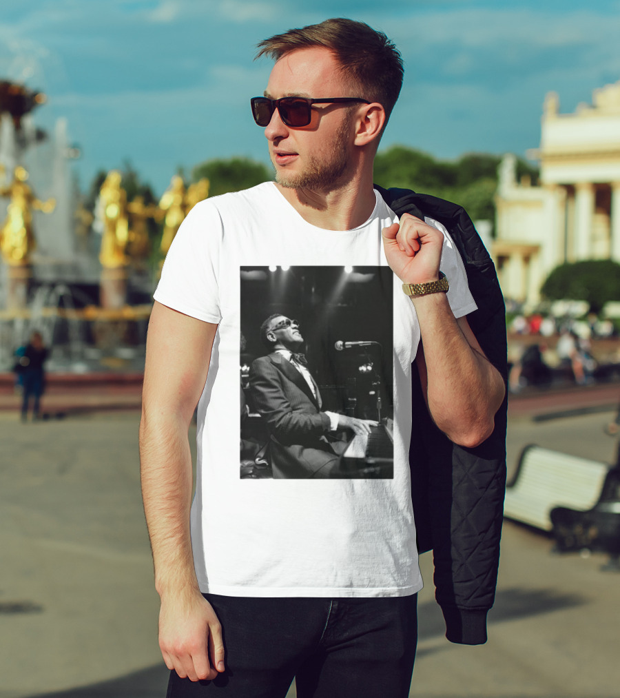 Ray Charles Live On Stage At The Piano In Black And White T-Shirt