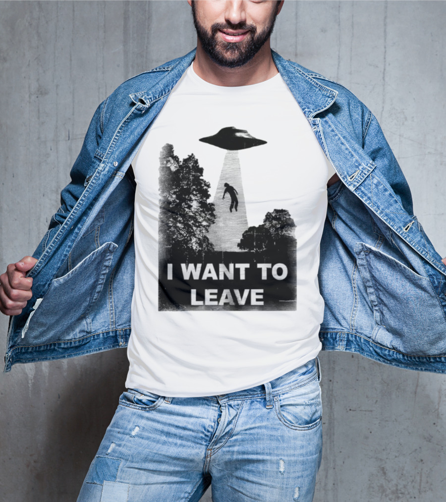 I Want To Leave UFO Abduction Scene Black And White Design T-Shirt