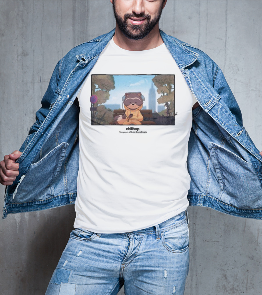 10 Years Of Chillhop Raccoon Listening To Music In Park T-Shirt