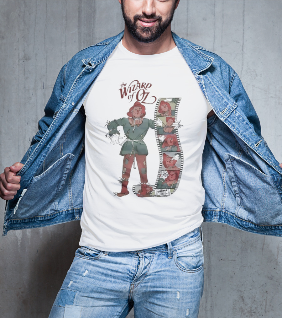 The Wizard Of Oz Scarecrow Illustration With Film Strip Style T-Shirt