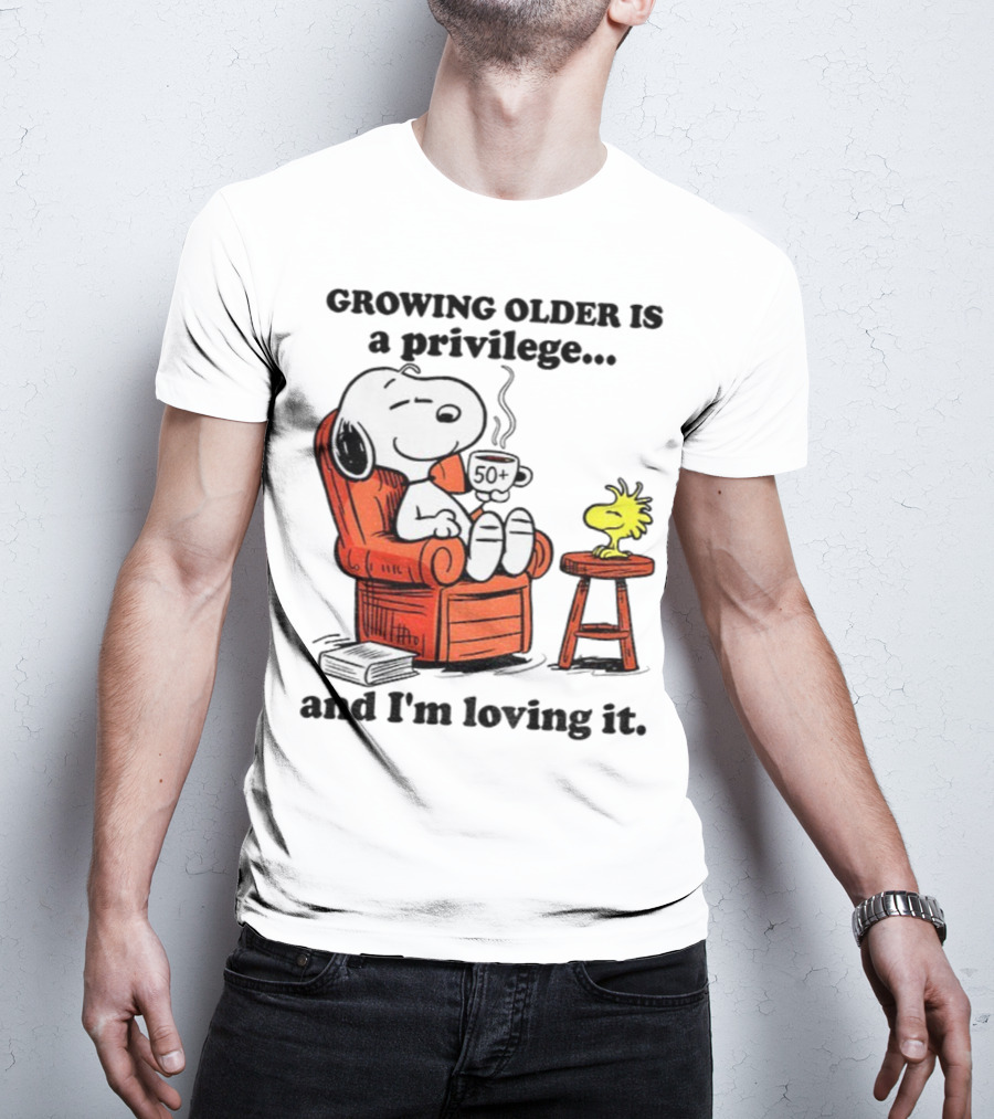 Snoopy And Woodstock Relaxing Growing Older 50+ Privilege And Loving It T-Shirt