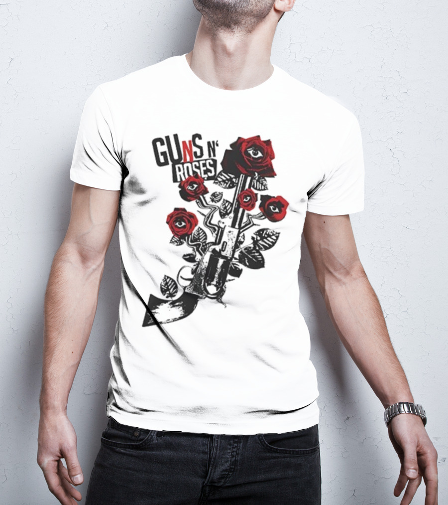 Guns N’ Roses 2025 World Tour Warsaw Red Roses And Pistols T-Shirt