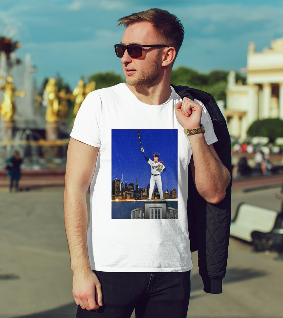 Freddie Freeman Dodgers Statue Of Liberty New York Skyline 2024 MVP T-Shirt